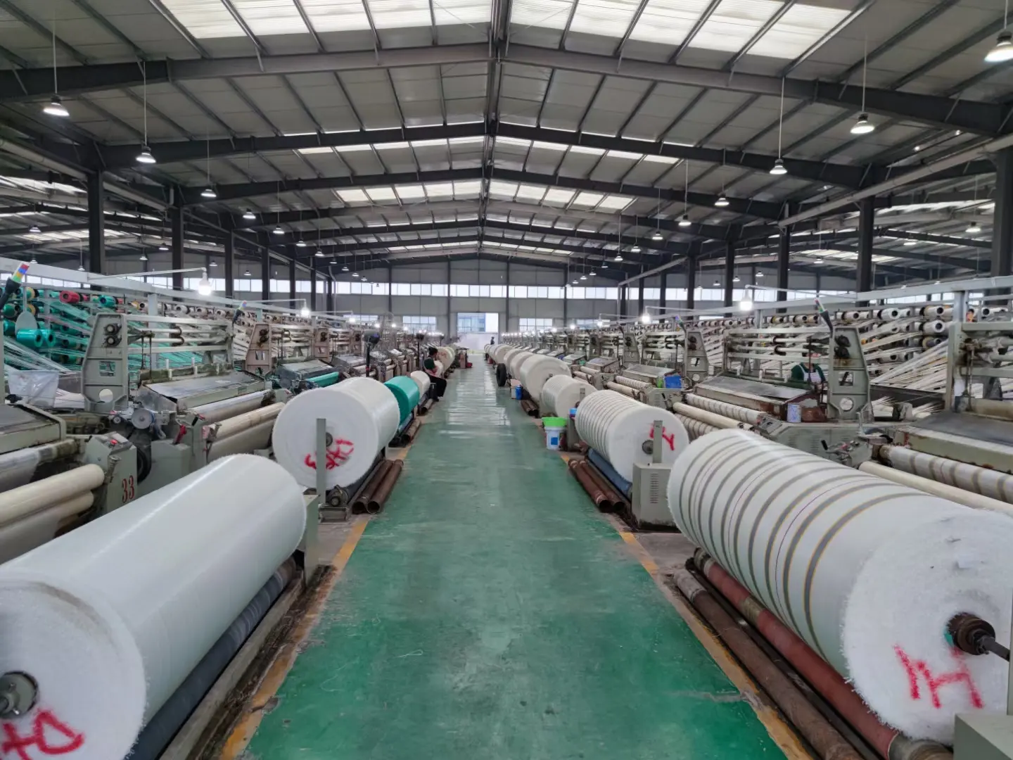 Partner manufacturing reference for woven fabric roll sourcing